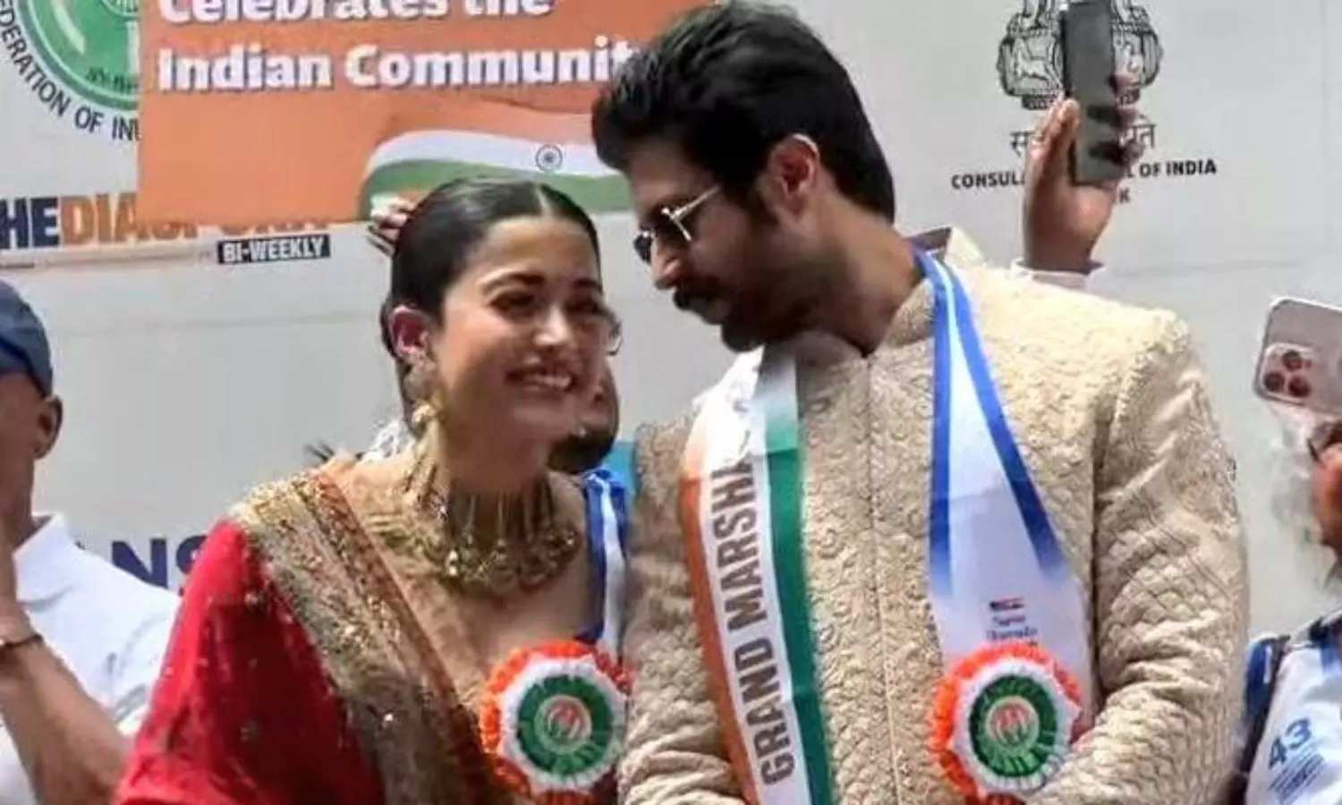 న్యూయార్క్ లో రష్మిక, విజయ్.. ఒకరి చేయి ఒకరు పట్టుకుని మరీ!