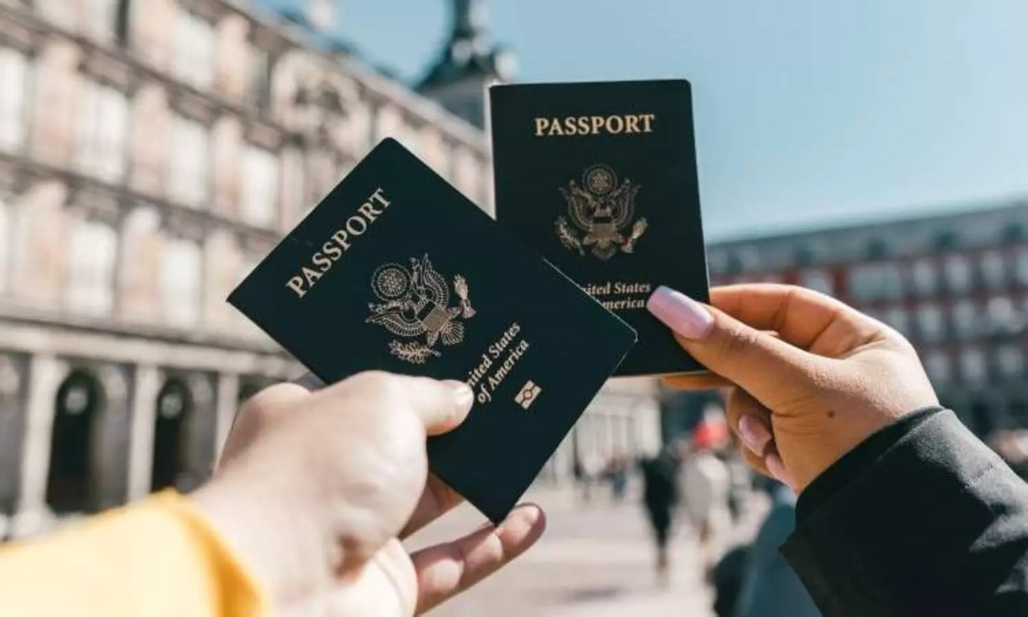 దేశాన్ని వీడుతున్న మేధావులు! దేశాన్ని వీడుతున్న మేధావులు!