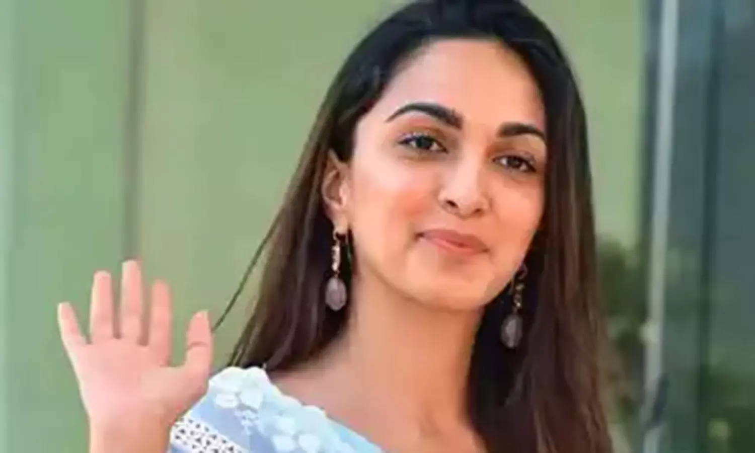 ఎంపికలతోనే కియరాకు ఇలాంటి చిక్కులు! ఎంపికలతోనే కియరాకు ఇలాంటి చిక్కులు!