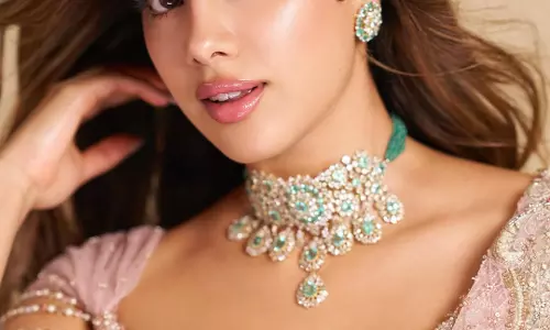 Janhvi Kapoors in Very Apsara Core