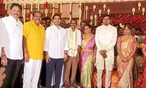 చర్చనీయాంశంగా ఏపీ మంత్రి కుమార్తె నిశ్చితార్థం.. స్పెషల్  ఇదే!