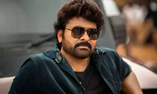 టాలీవుడ్ లో సమ్మె.. ఆ మూవీ కోసమే చిరు ఎంట్రీ ఇచ్చారా?