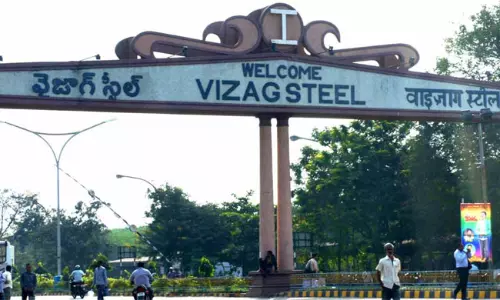 విశాఖ ఉక్కు-వైసీపీ హ‌క్కా.. అదెలా ..!