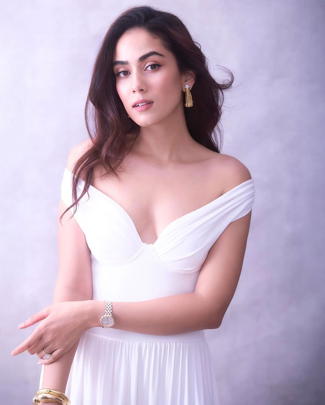 Mira Rajputs Beauty Transcends Time