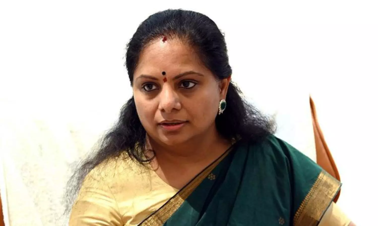 కేటీఆర్ తో విభేదాలు: సింగరేణి నుంచి కవిత ఔట్? కేటీఆర్ తో విభేదాలు: సింగరేణి నుంచి కవిత ఔట్?