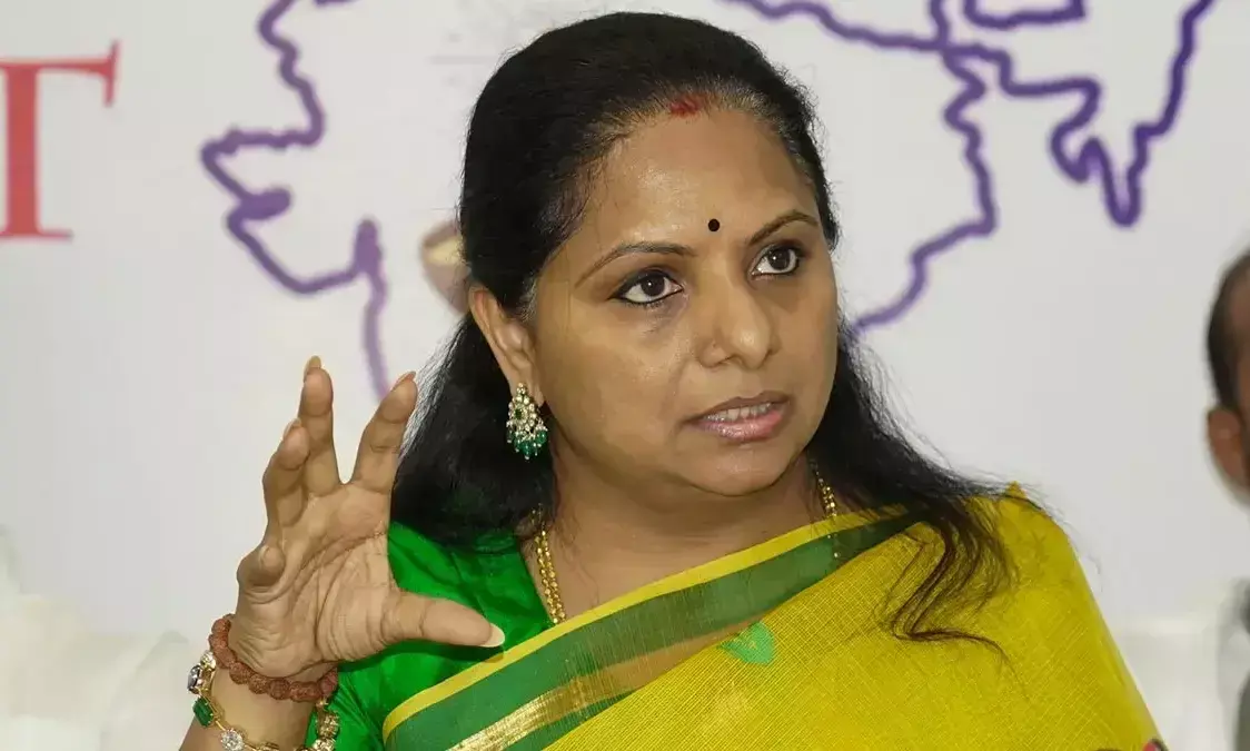 అమెరికాలో క‌విత‌.. తెలంగాణ‌లో ఆమె పొలిటికల్ కెరీర్ కు అడ్డు గీత‌