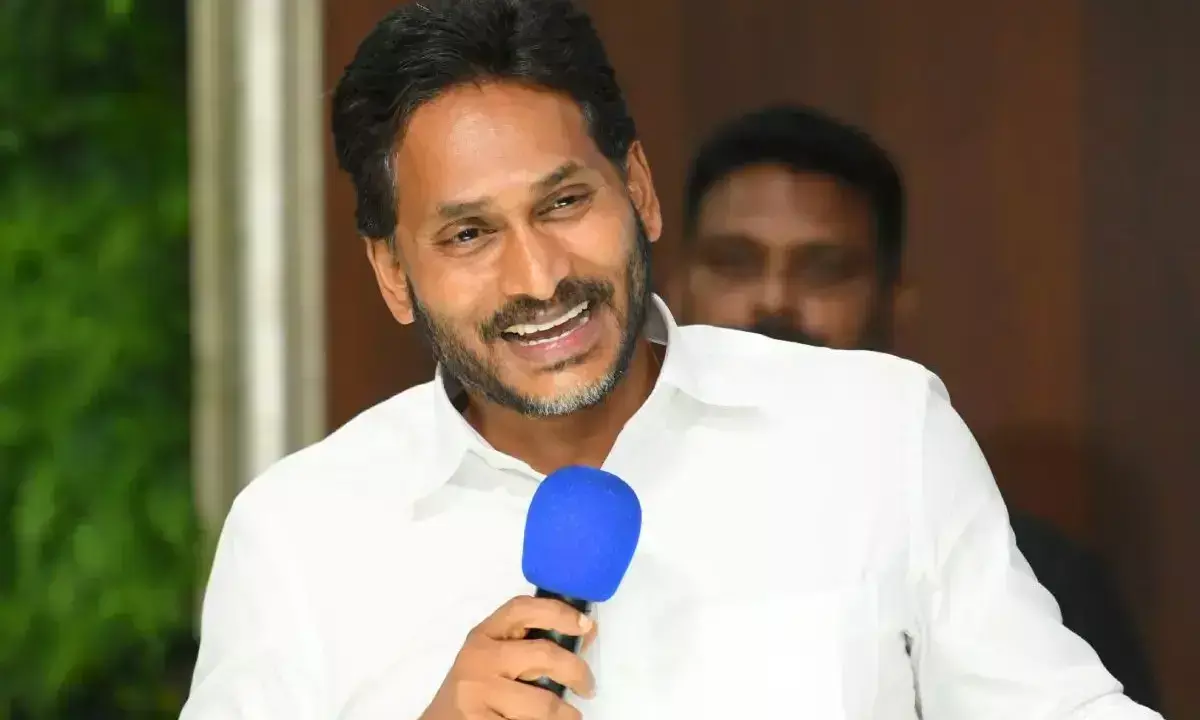 నేత‌లు వ‌ద్దు-జ‌గ‌న్ ముద్దు.. వైసీపీ కి మంచిదేనా ..!