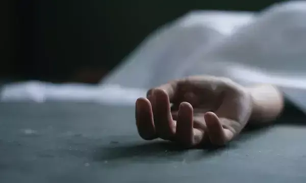 అమ్మో.. అమ్మమ్మో..! 33 ఏళ్ల ప్రియుడితో కలిసి భర్తకు మరణశాసనం అమ్మో.. అమ్మమ్మో..! 33 ఏళ్ల ప్రియుడితో కలిసి భర్తకు మరణశాసనం