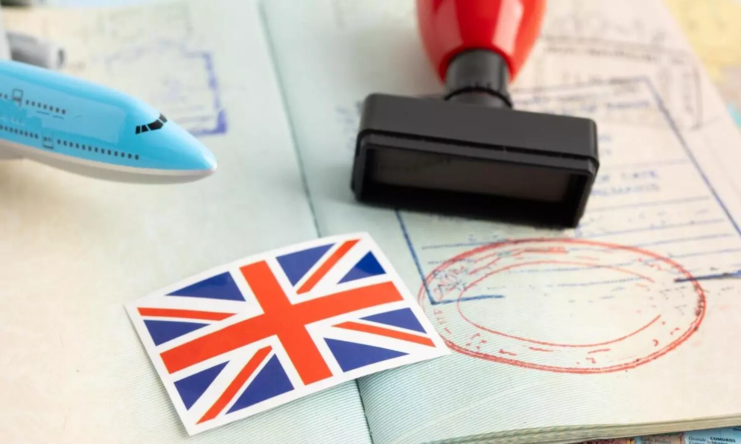 బ్రిట‌న్‌లో త‌గ్గిన ఇండియ‌న్ స్టూడెంట్స్‌.. రీజ‌నేంటి?