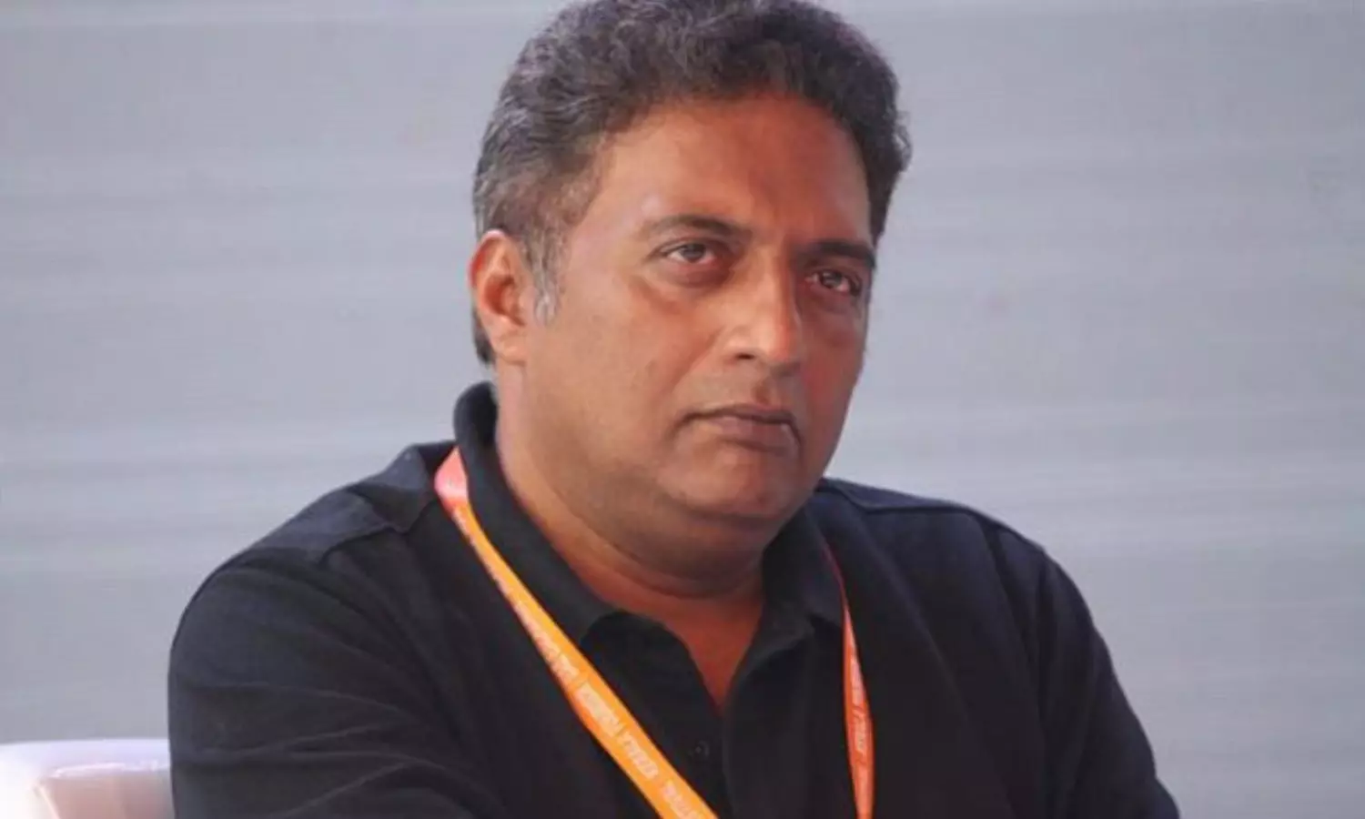 ప్రకాష్ రాజ్ చిలిపి సందేహం...చంద్రబాబు పవన్ గురించేనా ? | Prakash Raj's  Just Asking Tweet Sparks Political Storm in Andhra Pradesh