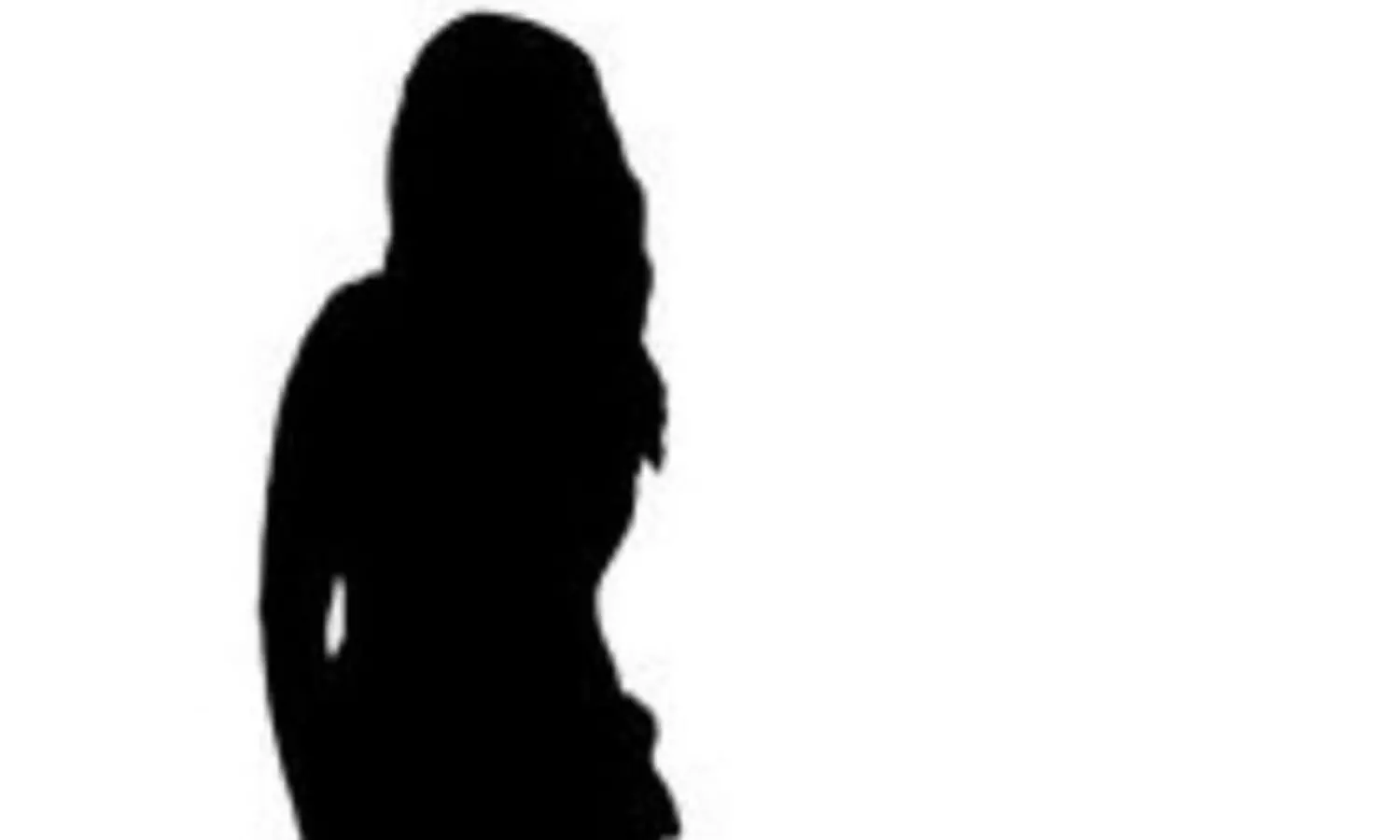 ఆమె జీవితం సినిమా-రాజ‌కీయానికే అంకితం!