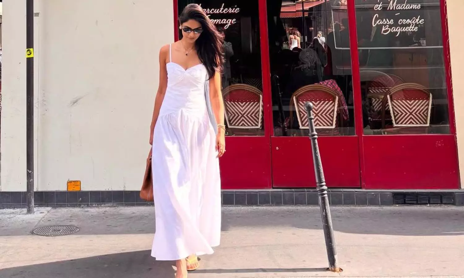 వైట్ గౌన్ లో అదిరిపోయేలా అల్లు కోడలు.. పిక్స్ చూశారా?