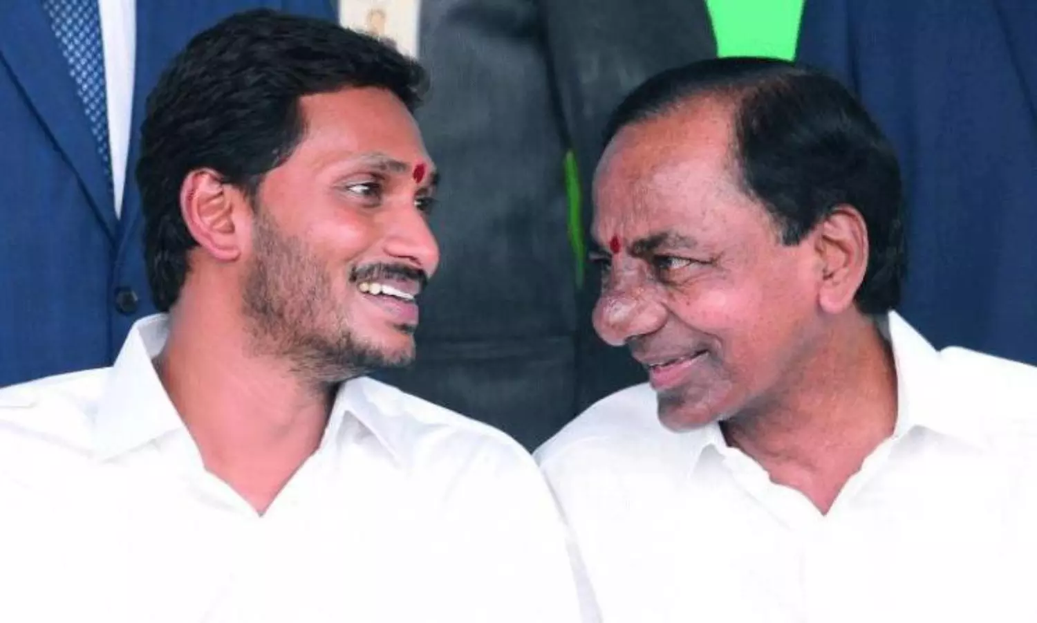 జగన్ అండ్ కేసీఅర్ కి రాహుల్ ఫోన్ చేస్తారా ? జగన్ అండ్ కేసీఅర్ కి రాహుల్ ఫోన్ చేస్తారా ?