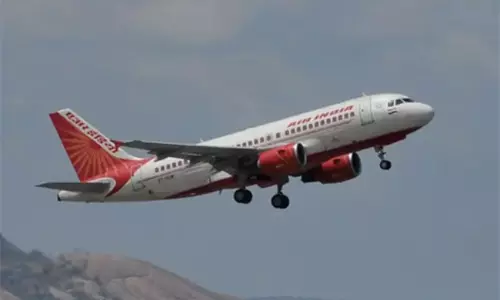 విమానంలో గొడవపడ్డ జంట.. దెబ్బకు షాక్!