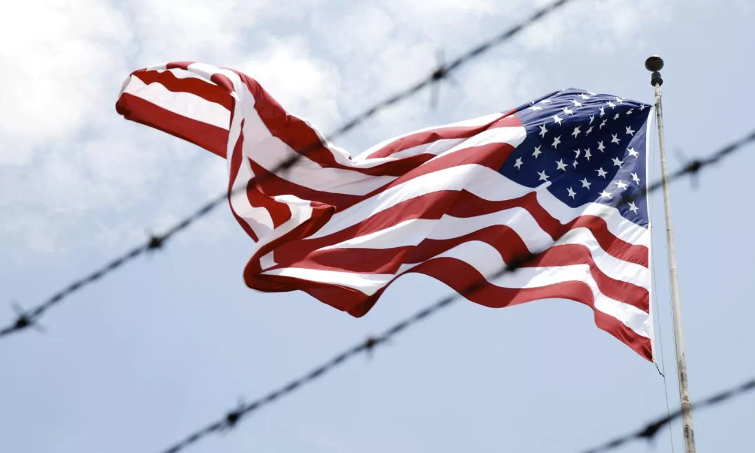 అమెరికాకు తగ్గుతున్న వలసలు.. లాభమా..నష్టమా?