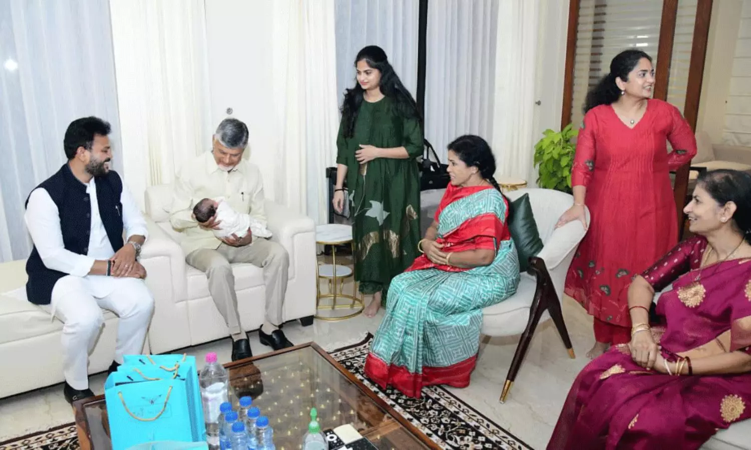 బుల్లి ఎర్రన్నాయుడుకు బాబు ఆశీస్సులు