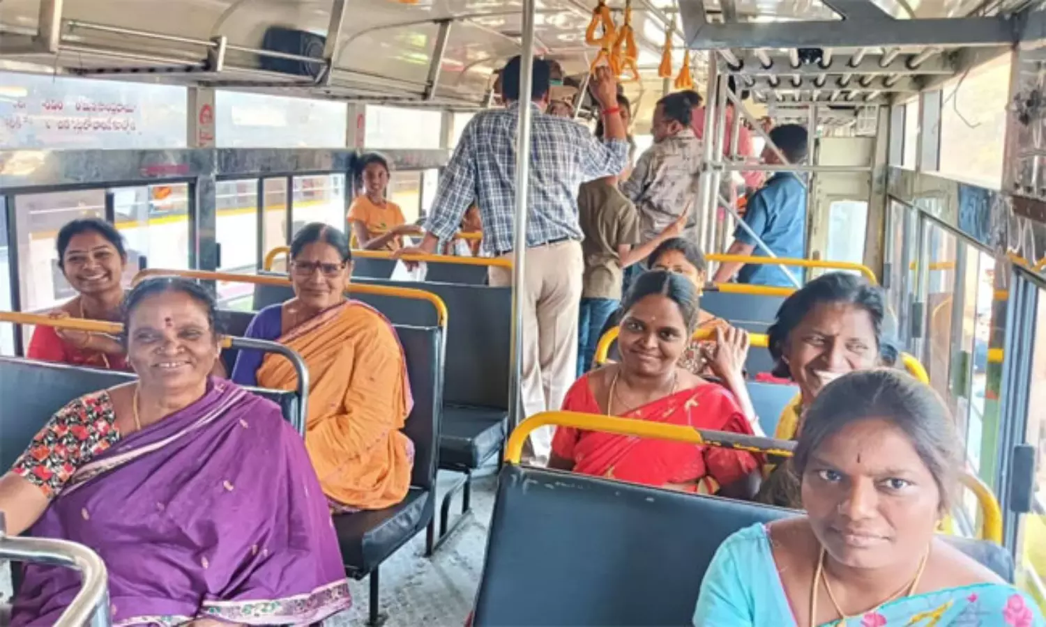 పురుషుల‌కు చోటివ్వ‌ని ఉచిత బ‌స్సు!