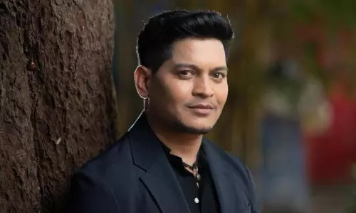 నటుడుగా ఎంట్రీ ఇస్తున్న ప్రధాని మాజీ బాడీగార్డ్..అసలు ట్విస్ట్ ఇదే!