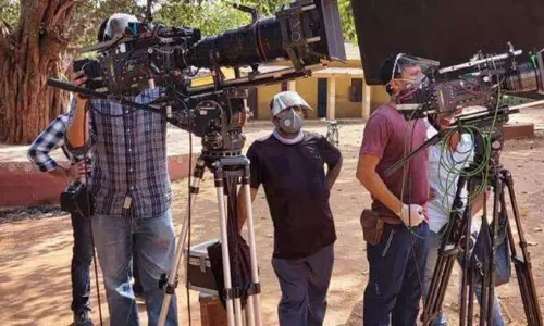 క‌థ కోసం ఖ‌త‌ర్నాక్ సెట్స్!