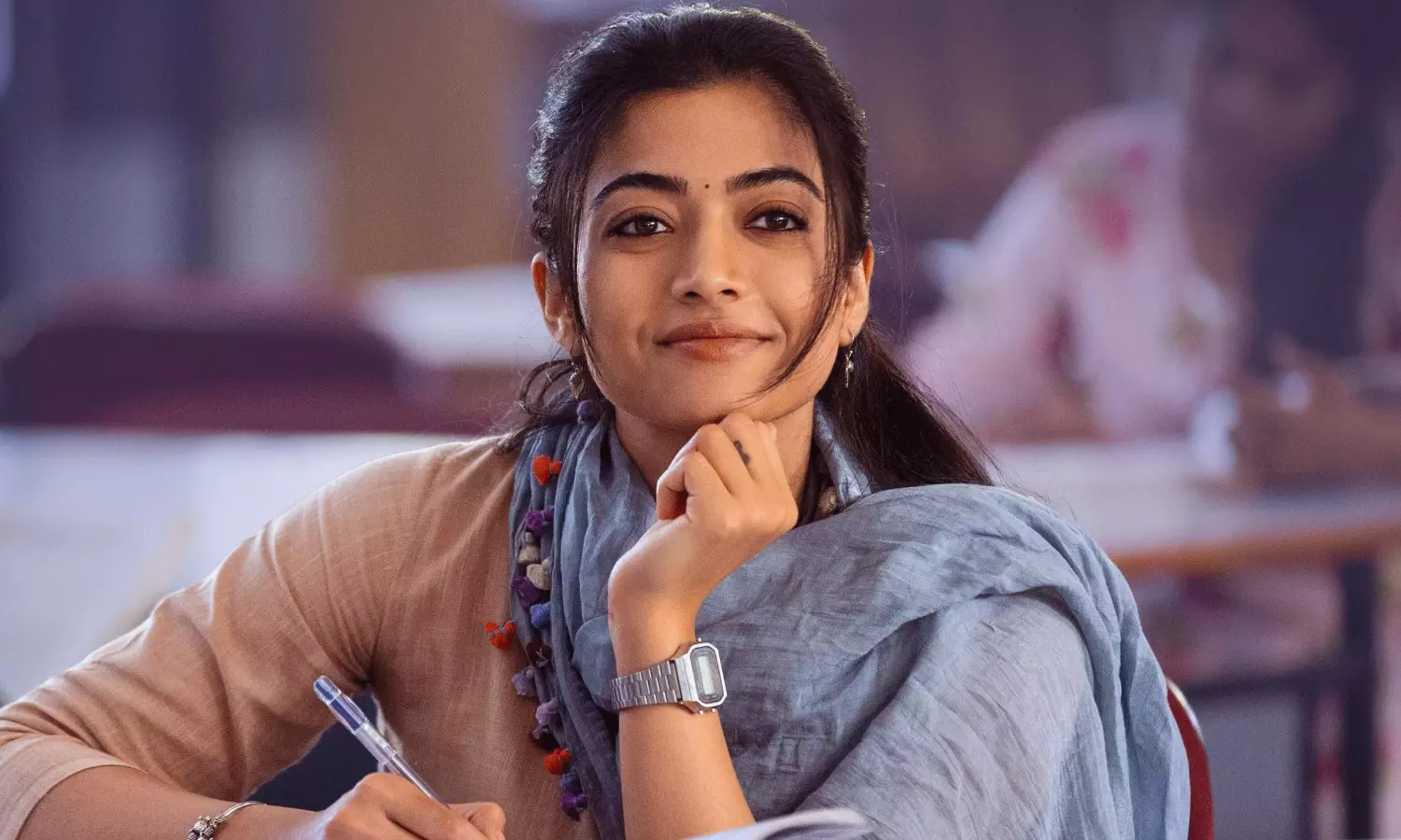 ఆ రెండు చిత్రాలు ఇలా.. మరి రష్మిక గర్ల్ ఫ్రెండ్ ఎలా? ఆ రెండు చిత్రాలు ఇలా.. మరి రష్మిక గర్ల్ ఫ్రెండ్ ఎలా?