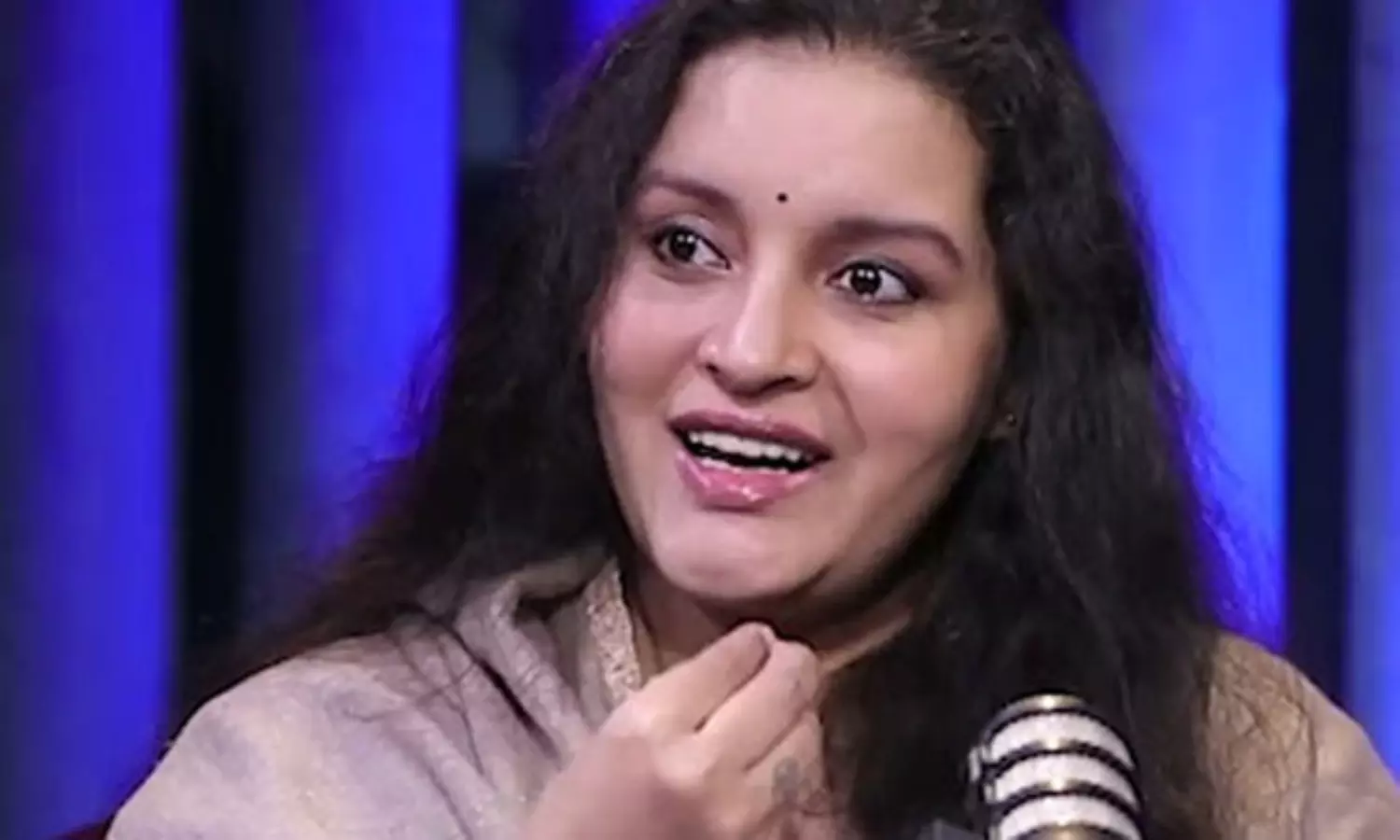 ఇదెక్కడి న్యాయం... రేణు దేశాయ్‌ ఆగ్రహం