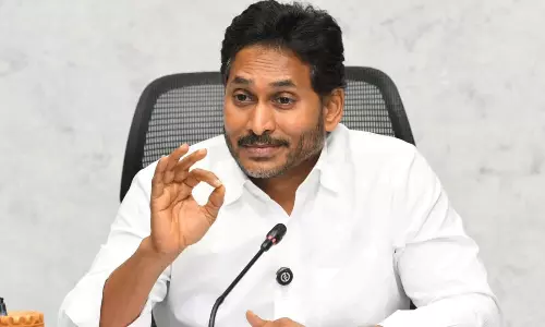 జగన్ రూటే సపరేటు.. మరోసారి కీలక నిర్ణయాలతో రూట్ పైకి ప్రతిపక్ష నేత