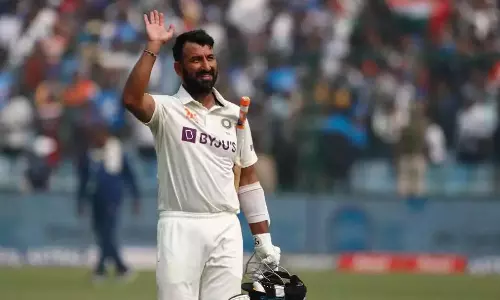 భార‌త క్రికెట్ లో ఓ శ‌కం ముగిసింది... దిగ్గ‌జ క్రికెట‌ర్ రిటైర్మెంట్