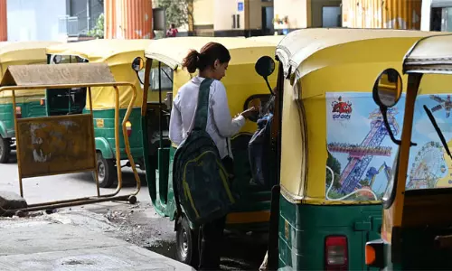 కిలో మీటర్ కు వందల్లో వసూలు.. బెంగళూర్ ఆటో ఛార్జిల మోత..