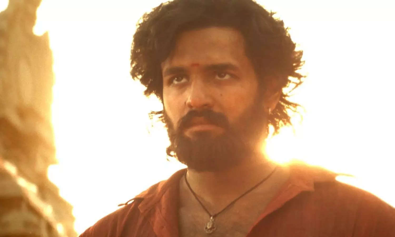 లెనిన్ లో ల‌గెత్తించే భామ..ఛాన్స్ ఎవ‌రిదంటే?