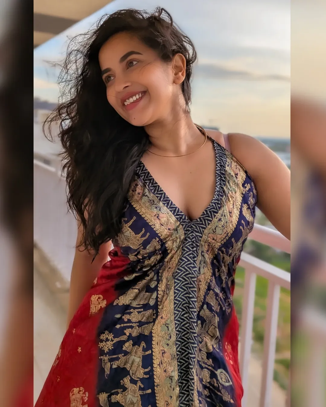 Komalee Prasad Thanks Followers with Emotional Message