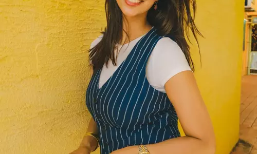 Meenakshi Chaudhary Captures Hearts with Her Holiday Mood
