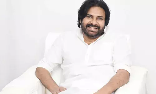 పవన్ ప్రకటన కోసం వేయి కళ్ళతో !
