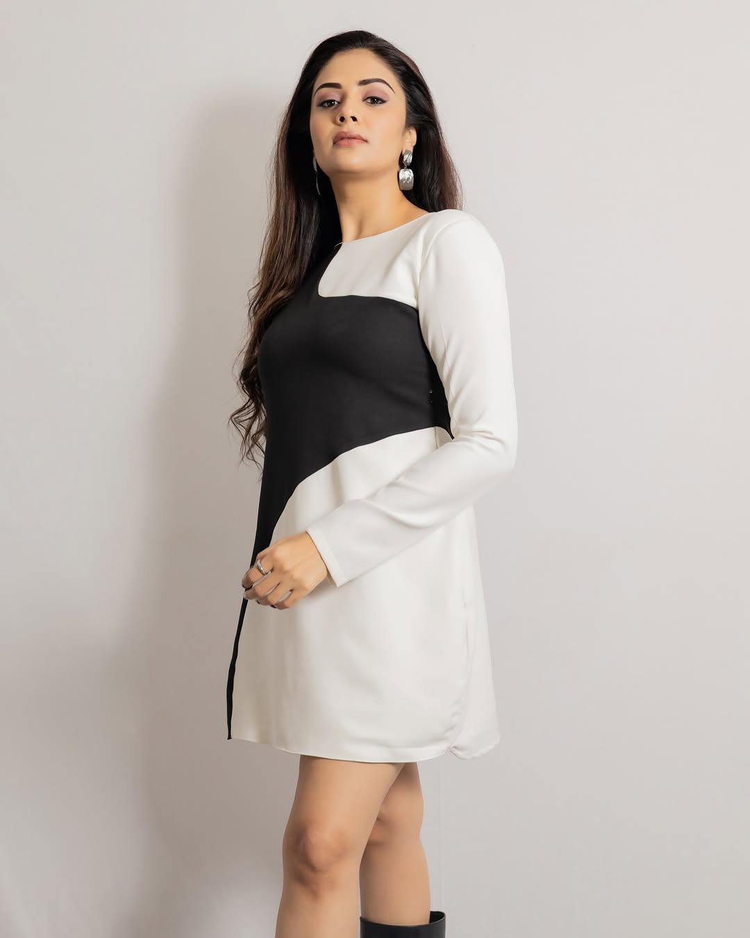 Sreemukhis Fashion Game Strong with This Dazzling Dress