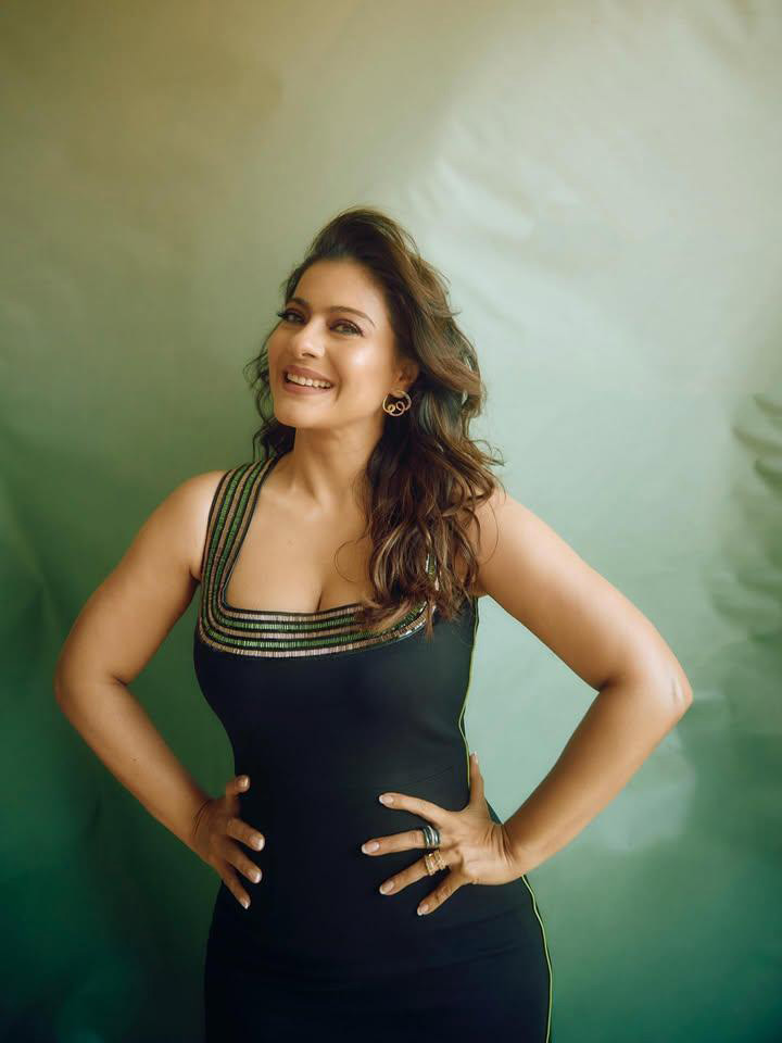 Kajols Playful Take on the Future of Profile Pics