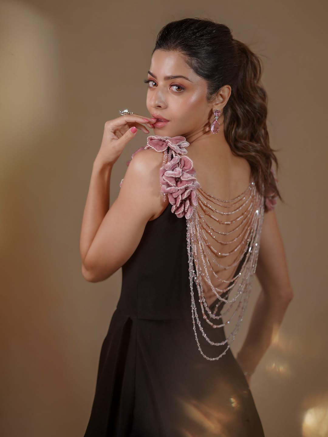 Vedhikas Fashion is Raising the Temperature