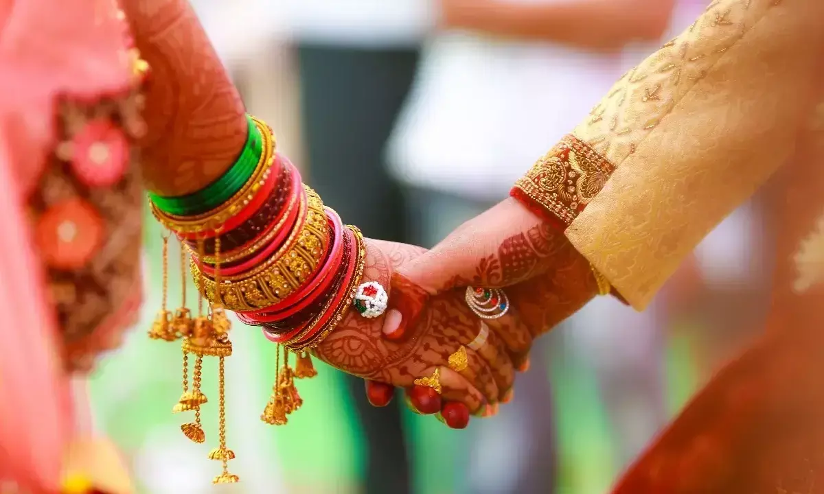 గుళ్లల్లో కాదు ఆ రాష్ట్రంలోని సీపీఎం ఆఫీసుల్లో లవ్ మ్యారేజీలు చేసుకోవచ్చట