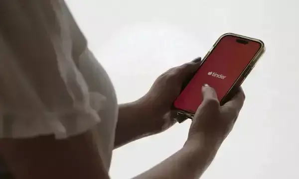 అబ్బాయిలూ జర జాగ్రత్త.. రెస్టారెంట్స్ కొత్త స్కామ్! అబ్బాయిలూ జర జాగ్రత్త.. రెస్టారెంట్స్ కొత్త స్కామ్!