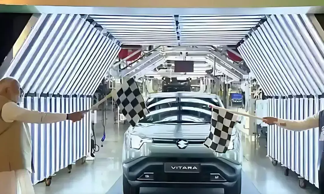 ప్రధాని మోదీ చేతుల మీదుగా మారుతీ సుజుకీ ఈవీ కార్ ఆరంభం.. అదే లక్ష్యం!