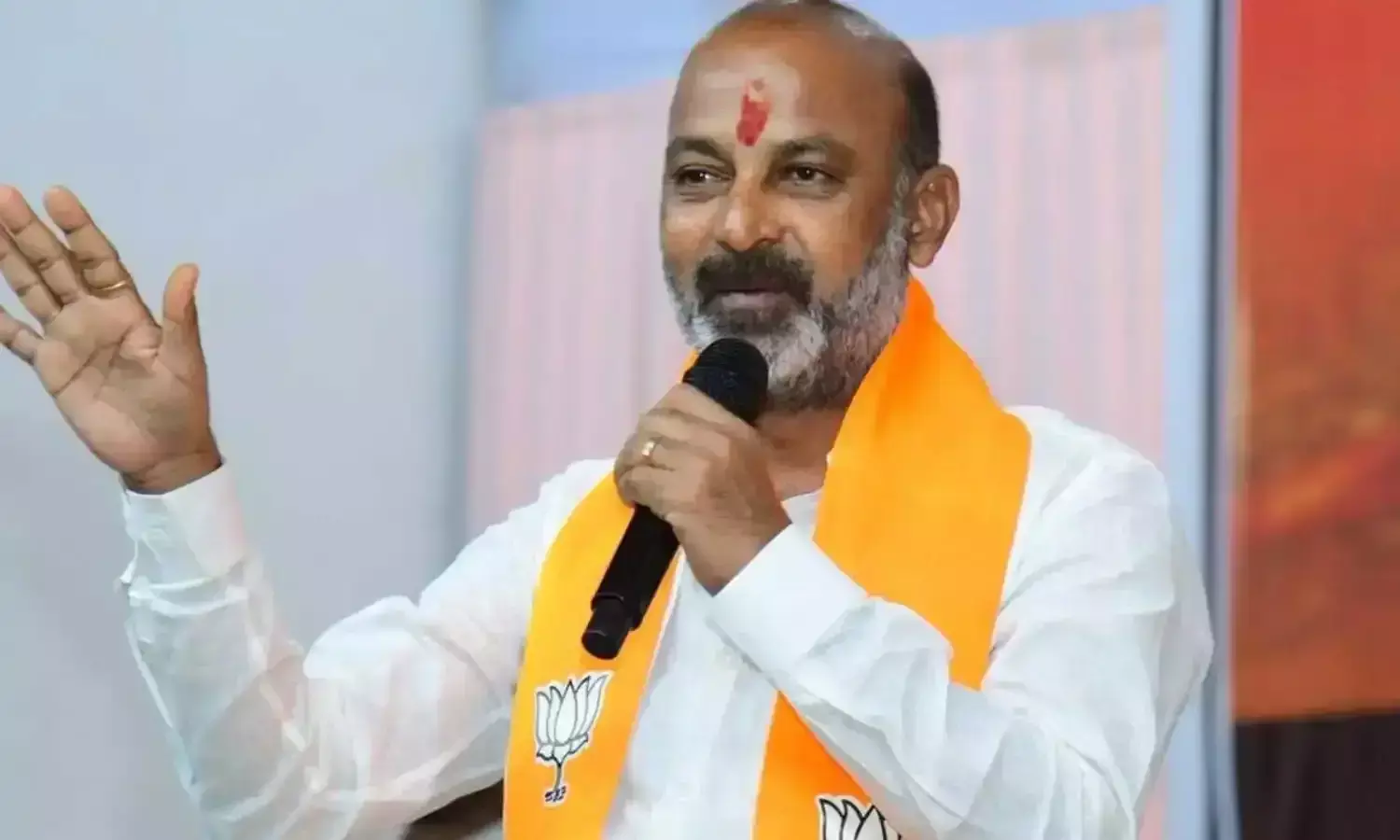 బండి సవాల్.. ఓడితే రాజకీయ సన్యాసం స్వీకరిస్తా