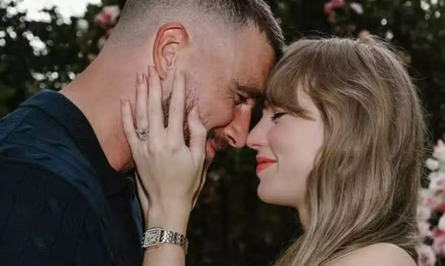 ఎట్టకేలకు నిశ్చితార్థం చేసుకున్న టేలర్ స్విఫ్ట్.. రింగ్ ఖరీదు, ప్రత్యేకతలు తెలిస్తే షాక్!