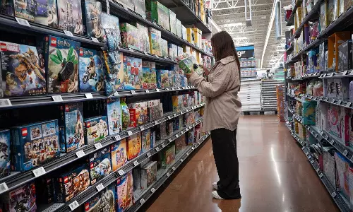 ట్రంప్‌ సుంకాల ప్రభావం: అమెరికన్ల జేబులపై పెనుభారం!