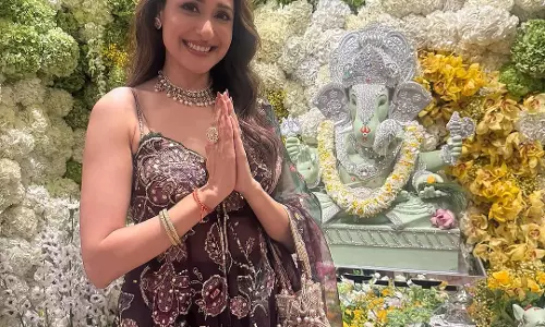 Pragya Jaiswal Celebrates Ganesh Chaturthi in Glamorous Way
