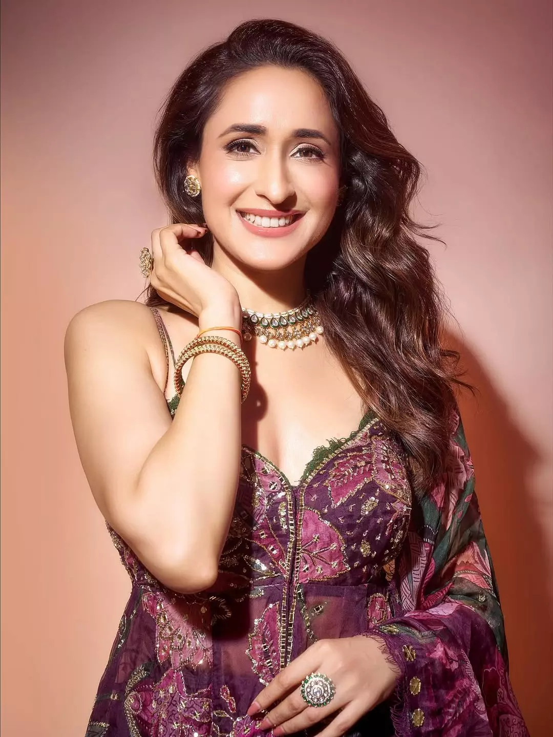 Pragya Jaiswal All Dressed Up in Festive Look