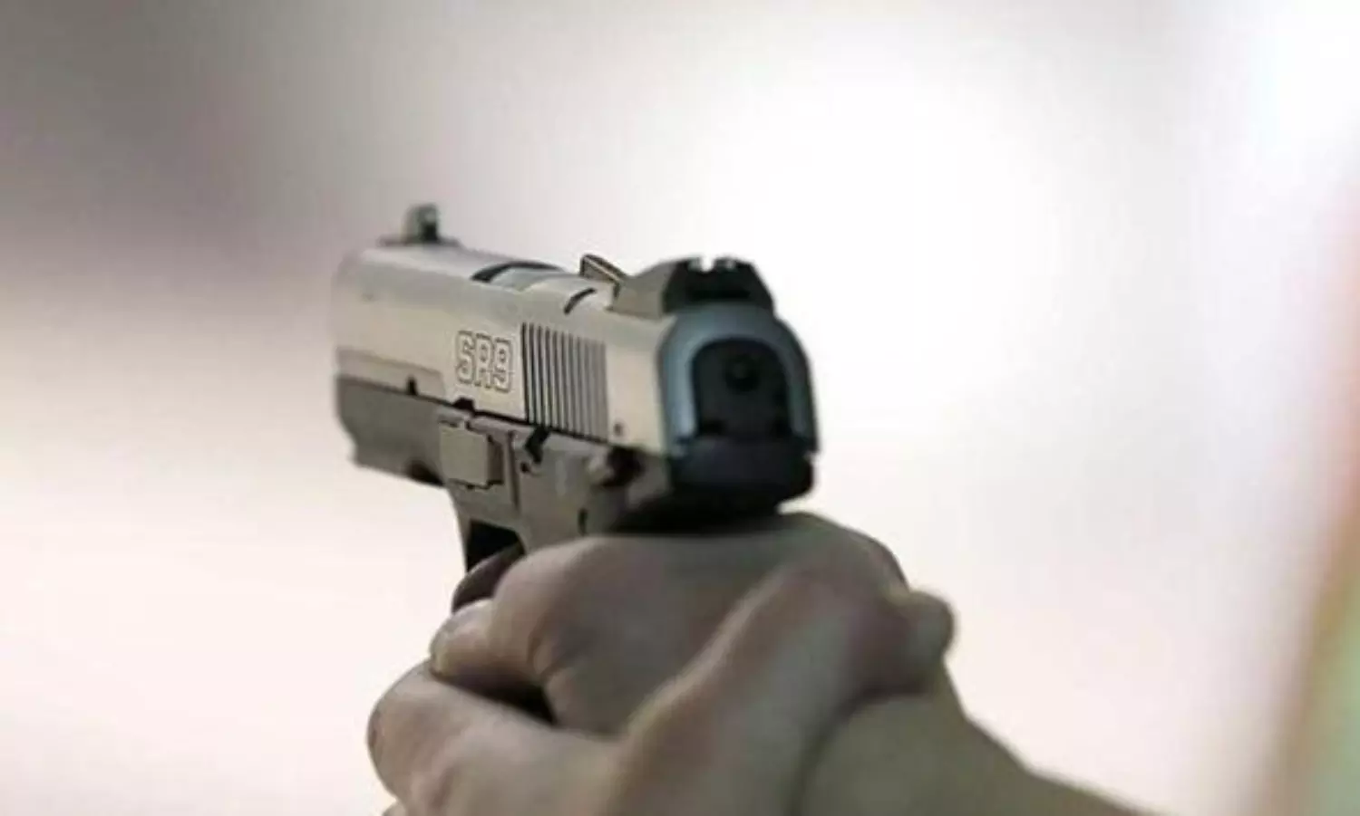 అమెరికాలో తెలంగాణ విద్యార్థిపై దారుణం.. హేట్ క్రైమ్ గా అనుమానాలు?