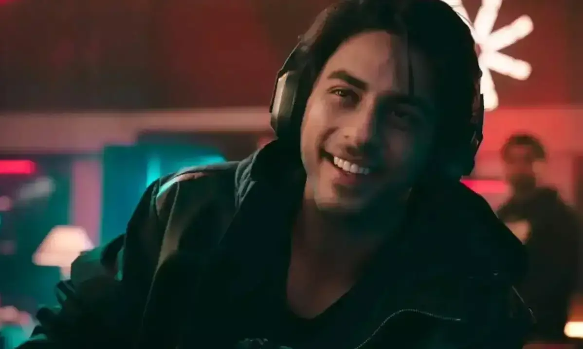 స్టార్ కిడ్పై నెగిటివిటీ తగ్గినట్లేనా..? స్టార్ కిడ్పై నెగిటివిటీ తగ్గినట్లేనా..?