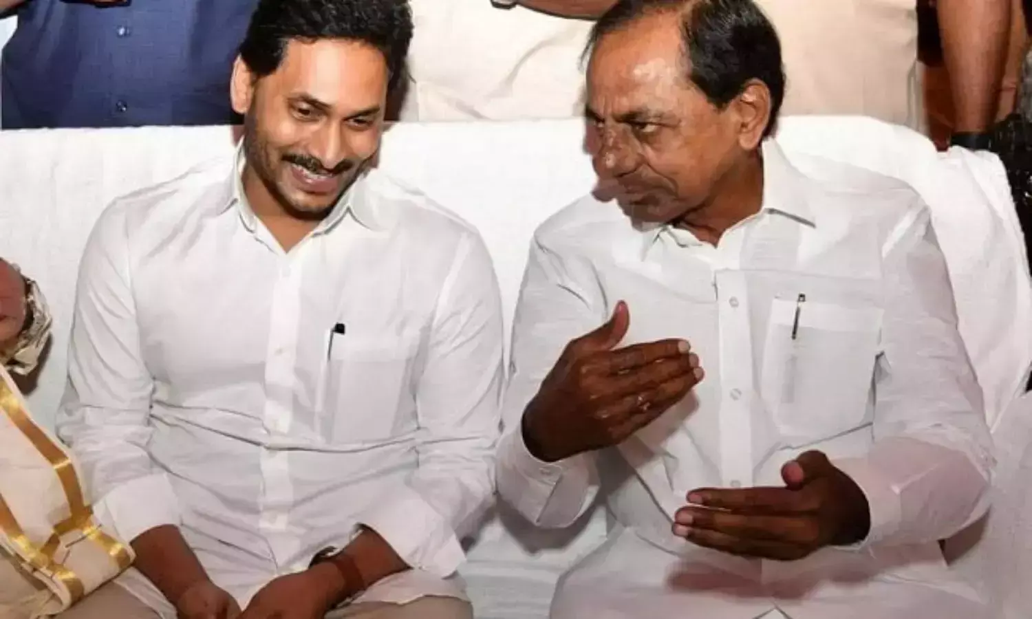 కేసీఆర్ జగన్ కూడబలుక్కుని మరీ !