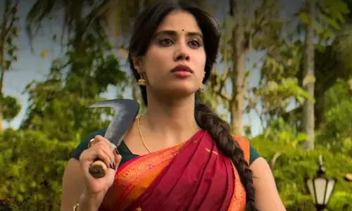 ఐమాక్స్‌లో థ్రిల్లర్‌ చూడాలనుకుంటే జాన్వీ కనిపించింది..!