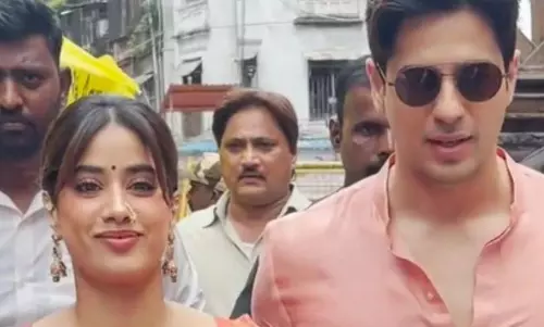 జాన్వీ కొత్త మూవీ.. టెంపుల్ విజిట్స్ హెల్ప్ అవుతాయా?