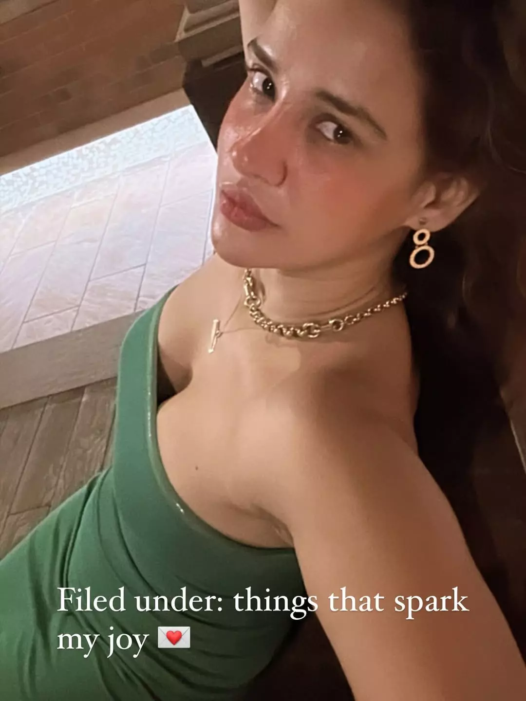 Aisha Sharma’s Look is So Stylish, It Could Melt Your Screen Aisha Sharma’s Look is So Stylish, It Could Melt Your Screen