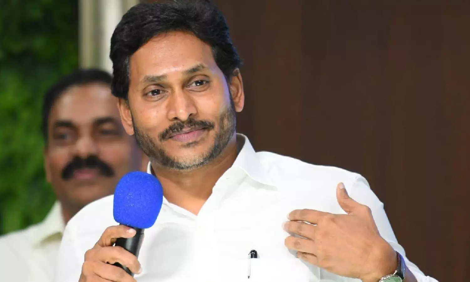 జగన్ ఉత్తరాంధ్ర వదిలేశారా ?
